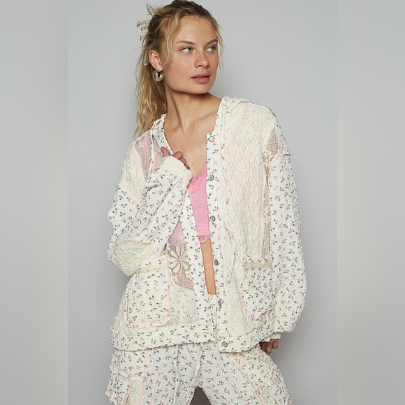 🌻 POL “Rose Garden Jacket”Cream